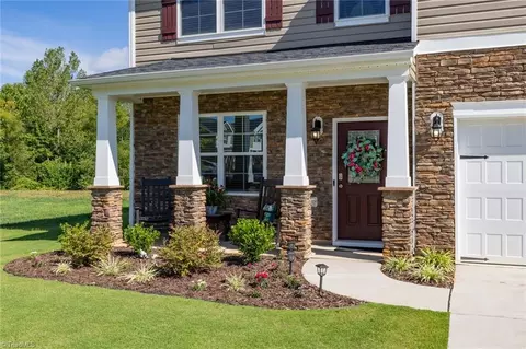 Exterior - 6822 Bellawood Dr, Trinity, NC 27370 photo 2 of 7