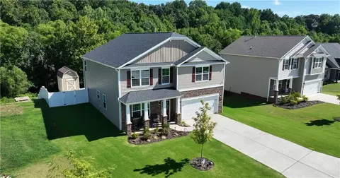 View/Area - 6822 Bellawood Dr, Trinity, NC 27370 photo 2 of 3