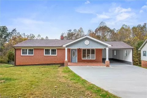 140 Beechwood Cir, Winston Salem, NC 27105