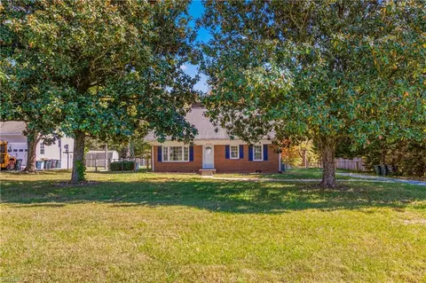 3618 Lewiston Rd, Greensboro, NC 27410