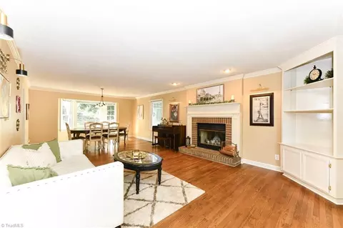 3307 Green Needle Dr, Greensboro, NC 27405