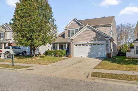 818 Hedgepath Ter, High Point, NC 27265