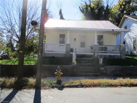 1220 21st St E, Winston Salem, NC 27105