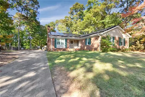 731 Bundaberg Ln, Rural Hall, NC 27045