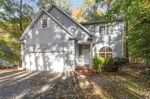5641 Regents Park Rd, Kernersville, NC 27284