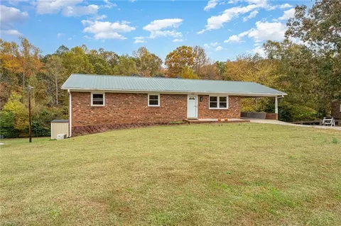 223 Linda Dr, Archdale, NC 27263