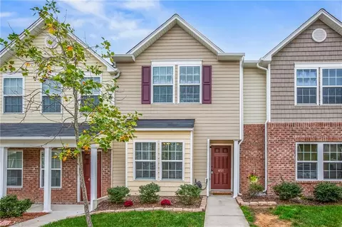 451 Sandybrooke Dr, High Point, NC 27265 photo 2