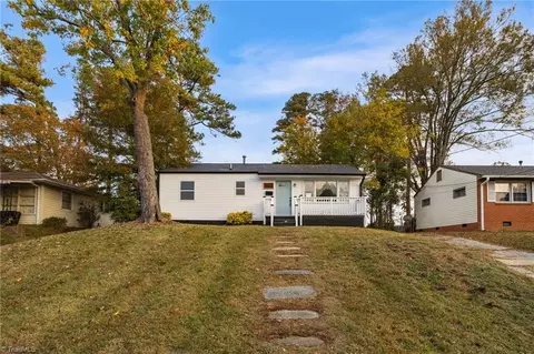 1602 Bailiff St, Greensboro, NC 27403