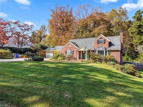 3054 Bonbrook Dr, Winston Salem, NC 27106