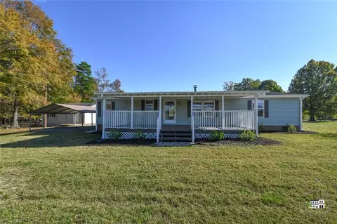 2642 E Nc Highway 62, Liberty, NC 27298