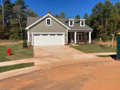 2302 Augusta Dr, Asheboro, NC 27205