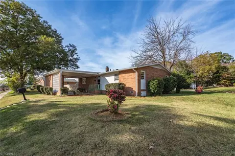 201 Dudley St N, Greensboro, NC 27401