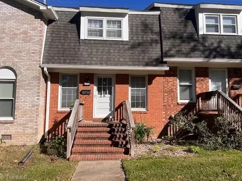 1001 Robin Hood Rd #B, High Point, NC 27262