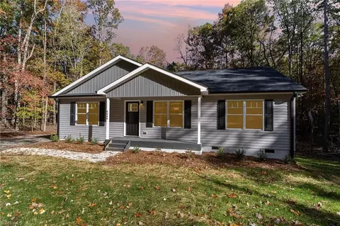 6449 Mt Lebanon Rd, Troy, NC 27371