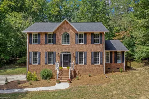 183 Bentbrook Dr, Advance, NC 27006