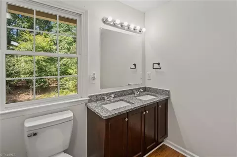 Bath - 183 Bentbrook Dr, Advance, NC 27006 photo 5 of 5