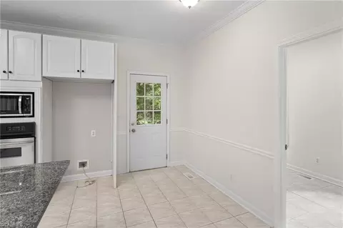 Entry Way - 183 Bentbrook Dr, Advance, NC 27006 photo 2 of 4