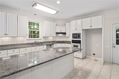 Kitchen - 183 Bentbrook Dr, Advance, NC 27006 photo 1 of 4