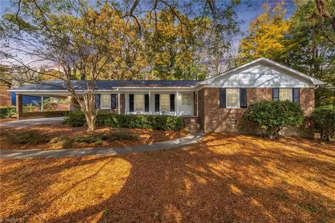 2811 Blanche Dr, Burlington, NC 27215