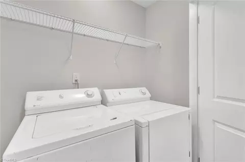 458 Sandybrooke Dr, High Point, NC 27265 photo 20