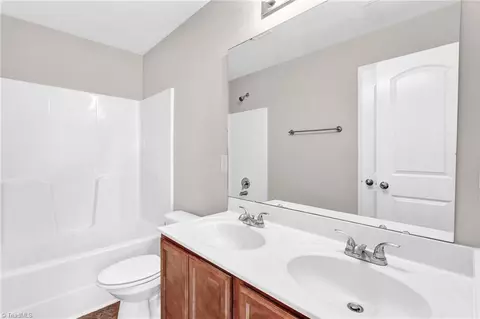 458 Sandybrooke Dr, High Point, NC 27265 photo 16