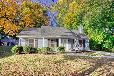 6308 Ridge Haven Rd, Greensboro, NC 27410