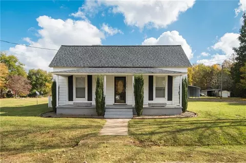 2815 David St, Clemmons, NC 27012