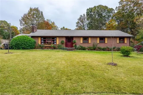 3900 King Arthur Ct, Winston Salem, NC 27104