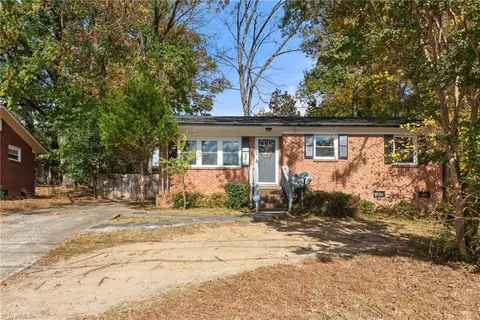 1620 Meadowview Rd, Greensboro, NC 27403