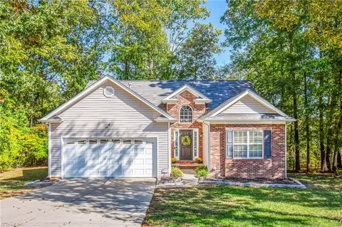 506 Sapphire Rd, Albemarle, NC 28001