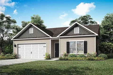 209 Dixieland Ct, King, NC 27021