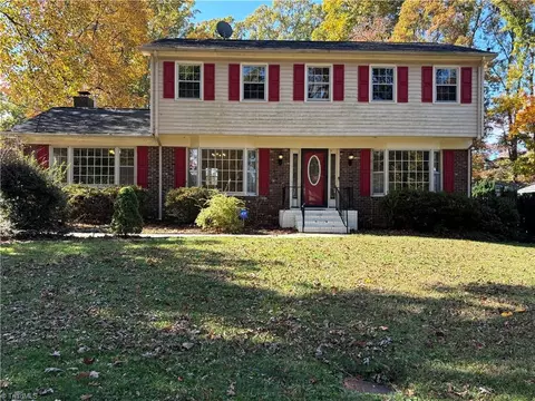 3505 Woodview Dr, High Point, NC 27265