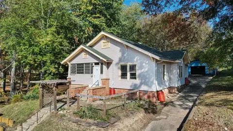 715 Douglas St, Greensboro, NC 27406