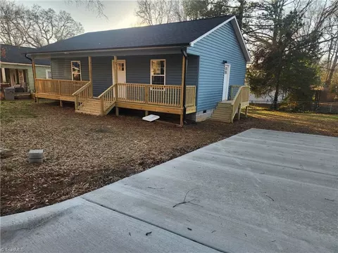 351 Peachtree St, Asheboro, NC 27203
