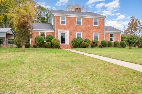 707 Impala Ave, High Point, NC 27265
