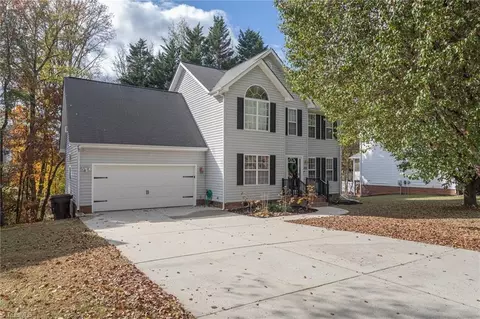 3106 Timberwolf Ave, High Point, NC 27265