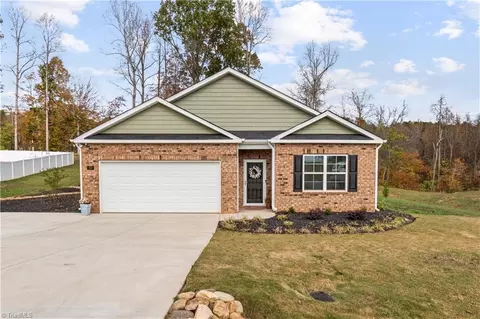 257 Lilys Pl, Lexington, NC 27292