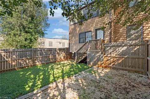 Exterior - 300 Main St E #E, Pilot Mountain, NC 27041 photo 6 of 7