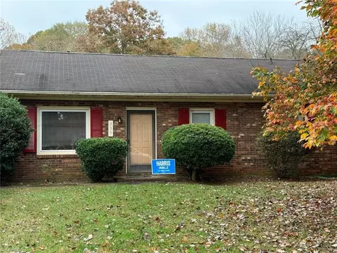 533 Heatherton Ln, Rural Hall, NC 27045