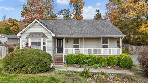 2481 Hoskins Rd, Burlington, NC 27215