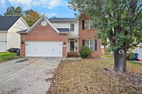5112 Ivystone Ln, Winston Salem, NC 27104
