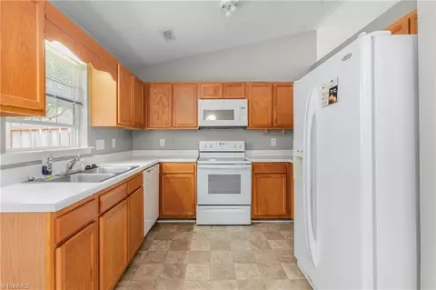 2900 Waterstone Loop, High Point, NC 27265 photo 9