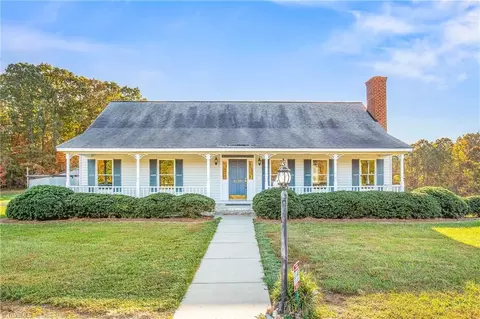 5500 Stone Ridge Dr, East Bend, NC 27018