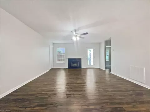 1317 Trinity St, Thomasville, NC 27360 photo 3