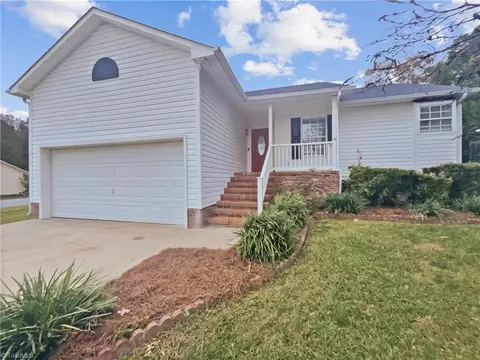1317 Trinity St, Thomasville, NC 27360 photo 16
