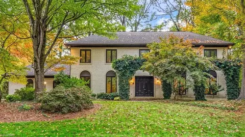 2701 Lake Forest Dr, Greensboro, NC 27408