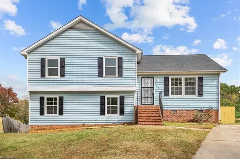 35 Five Royales Dr, Winston Salem, NC 27105