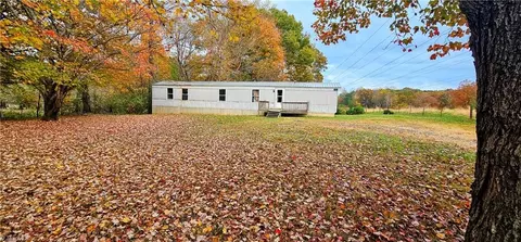 1170 Bray Rd, Walnut Cove, NC 27052
