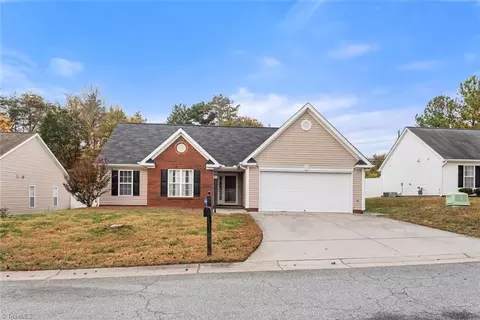 5258 Mount Hope Dr, Winston Salem, NC 27107