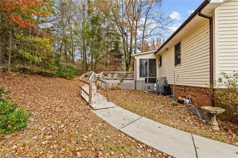 4906 Westhaven Ln, Trinity, NC 27370 photo 38